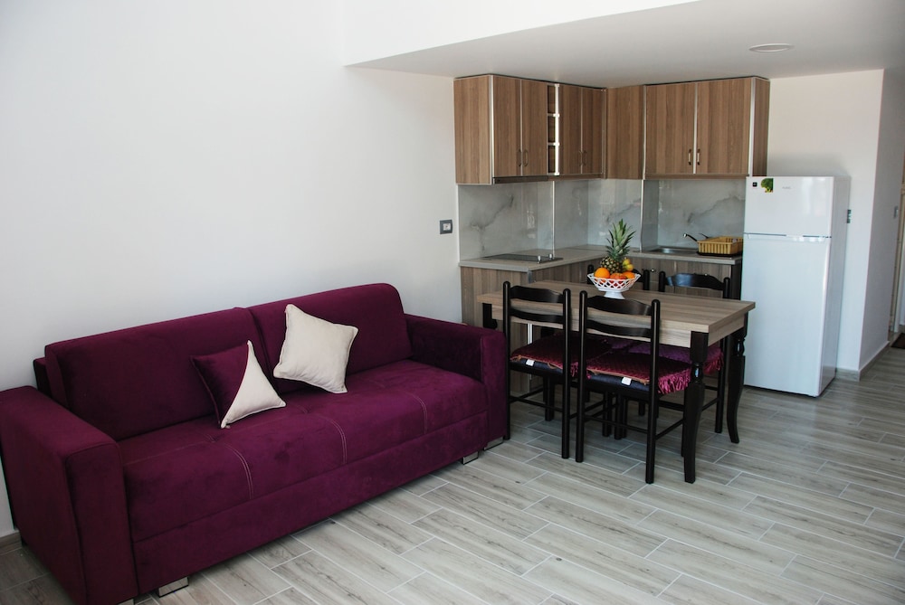 Bebi Apartments 24/50