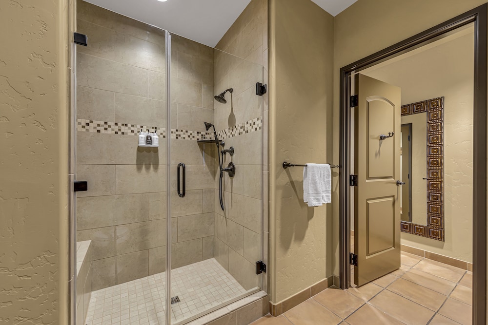 The Murieta Inn & Spa 48/50