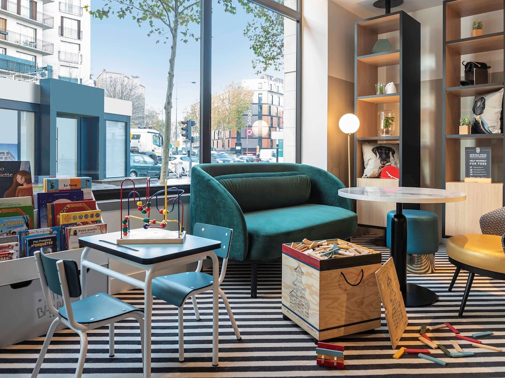 Adagio Paris Montrouge 33/64