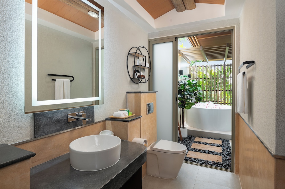 1 Bedroom, Grand, Villa, King Bed, Mountain View, Bathtub