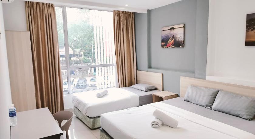 Swing & Pillows AT Damansara Jaya 7/15