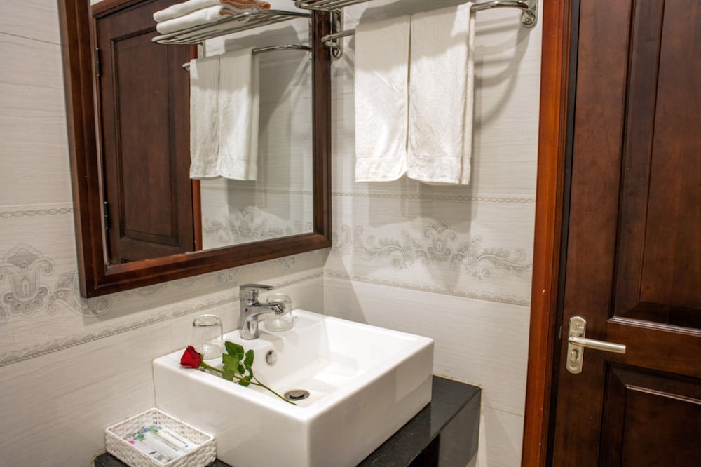 Trieu Khang Hotel 44/48