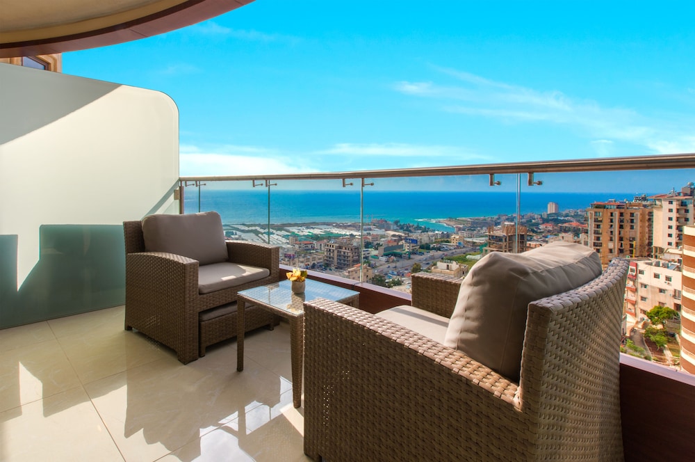 Burj On Bay Hotel, Jounieh 38/73