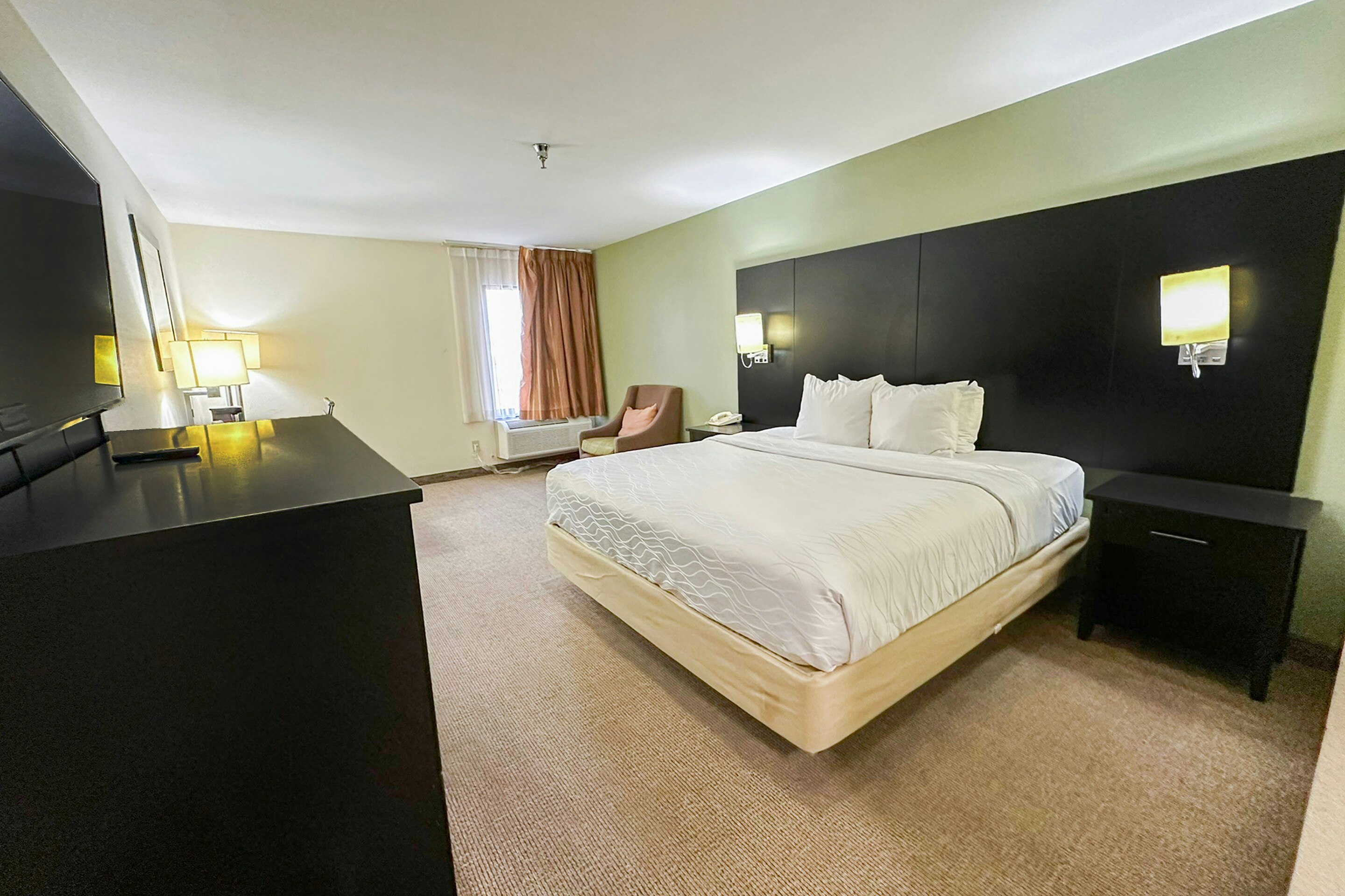 غرفة بسرير كينج، OYO Hotel Rome West GA 2/8