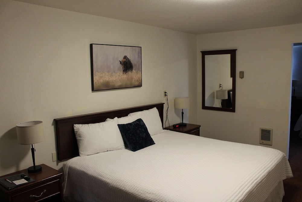 Suite, King Bed, Sofa