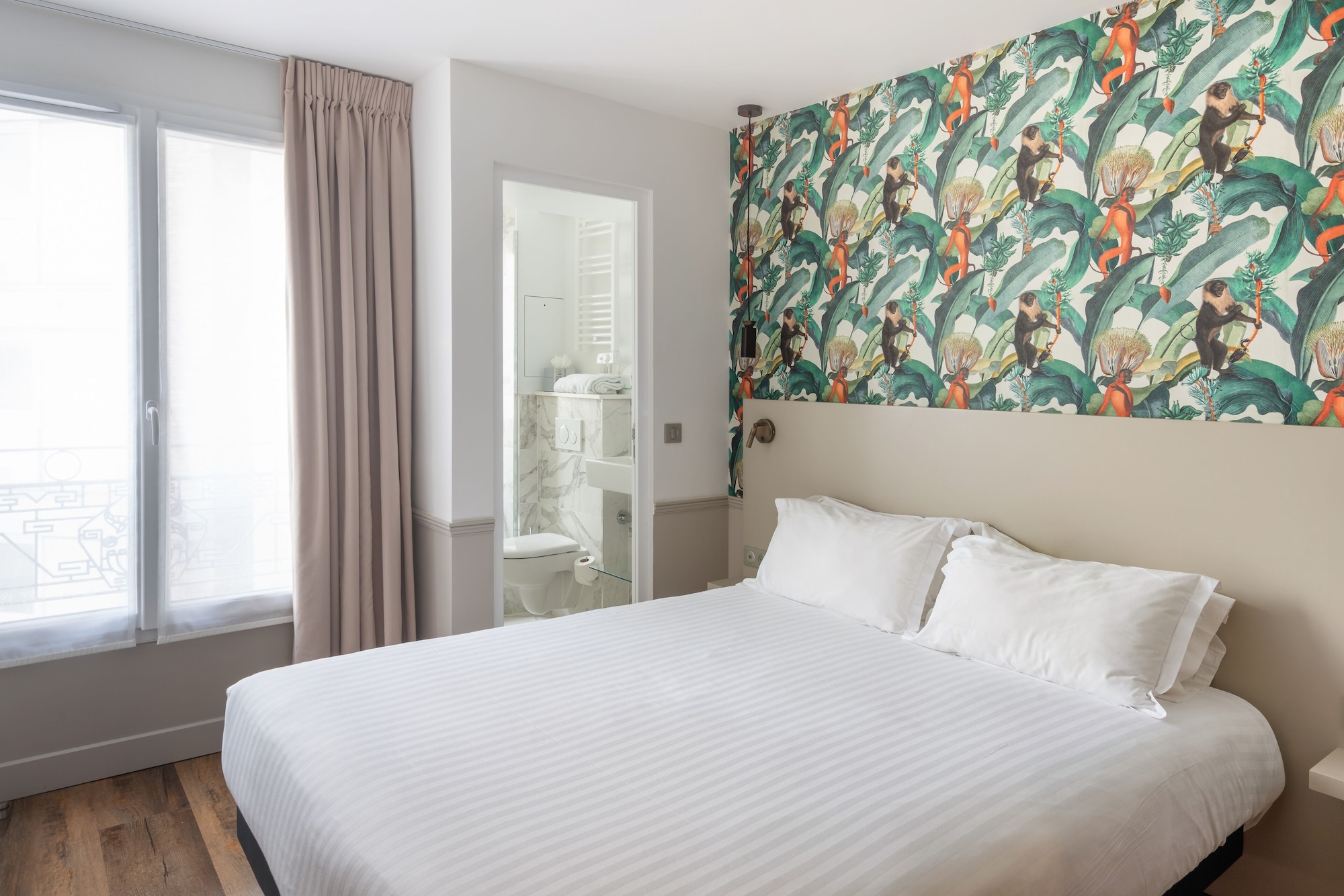 SUPERIOR, DOUBLE BED
