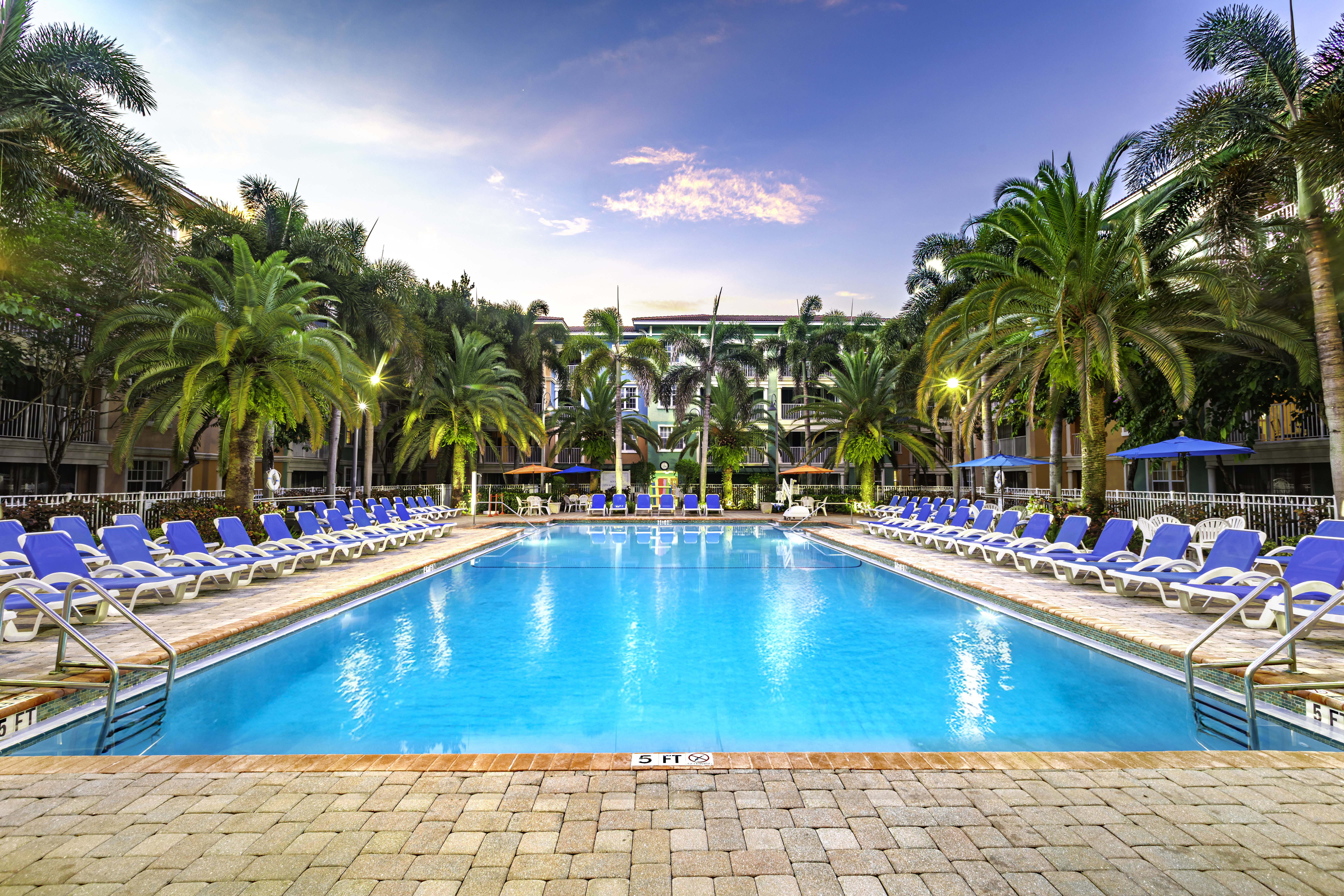 Mizner Place At Weston Town Center 62/69