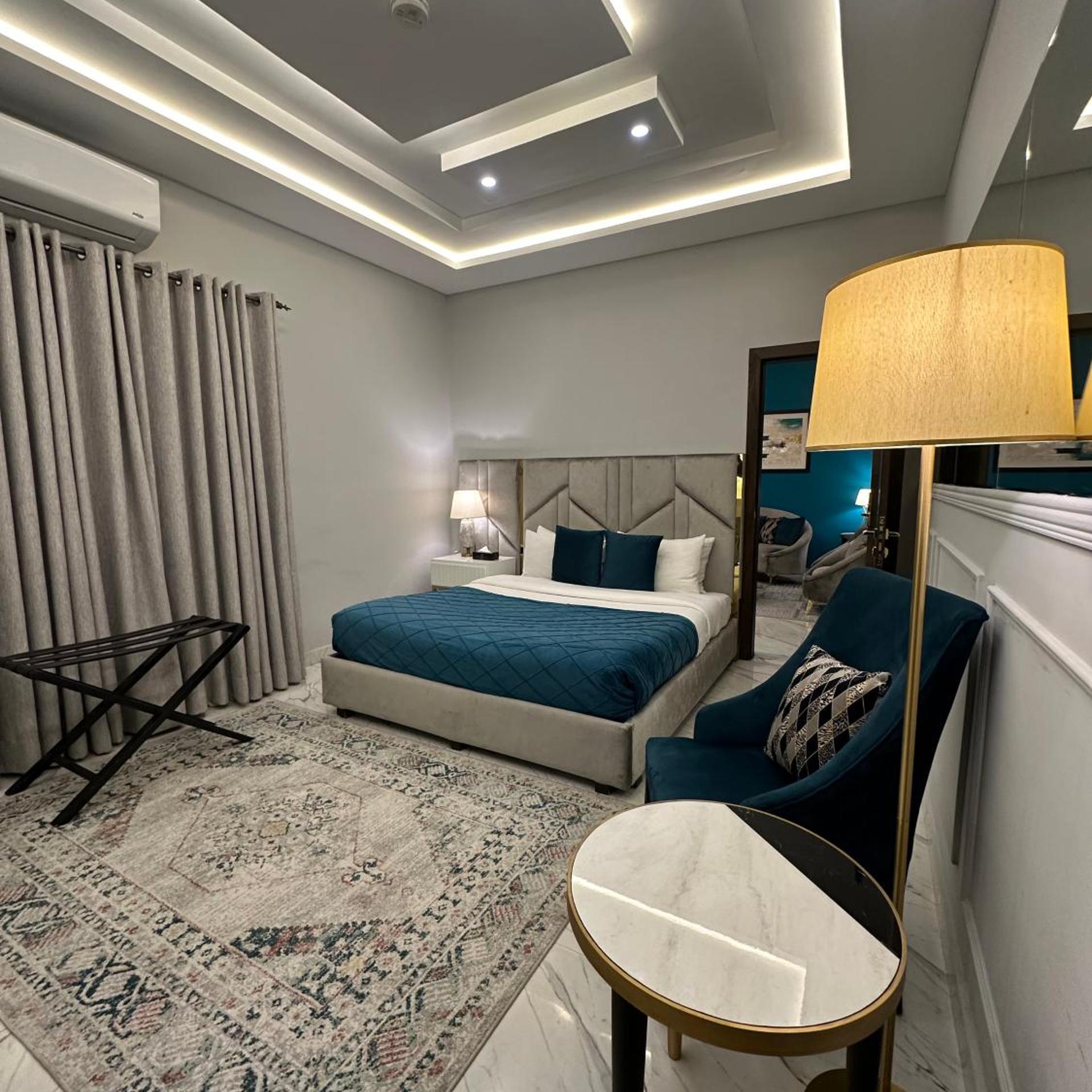 Faletti's Grand MM Alam Road 45/60