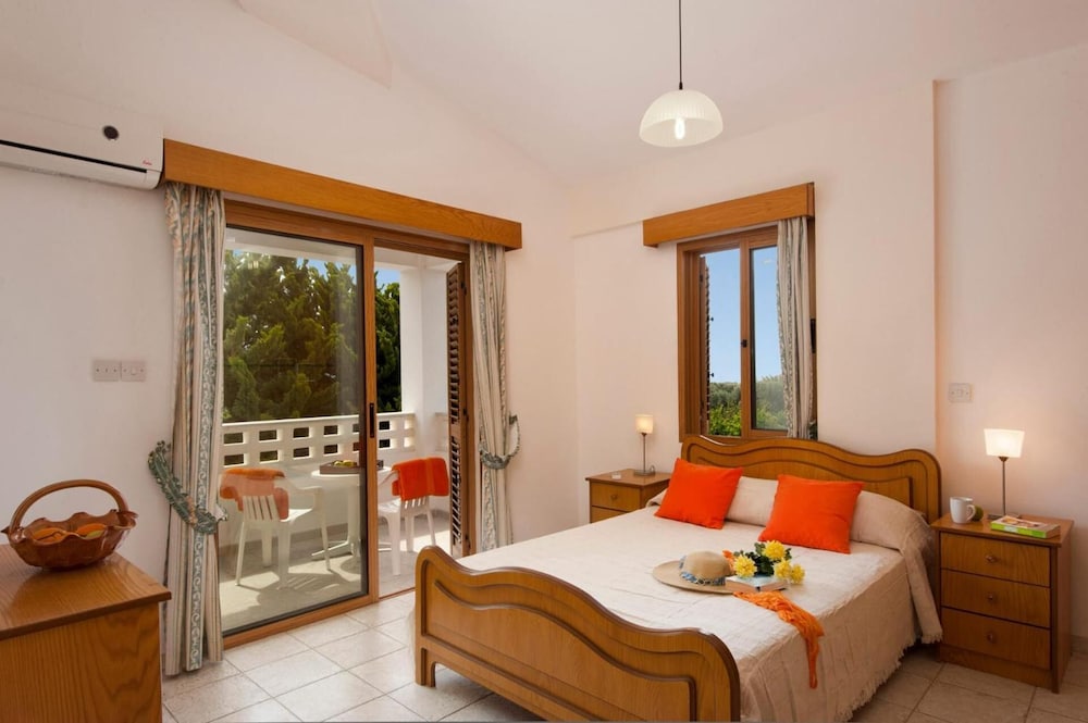 Panareti Coral Bay Resort 22/68