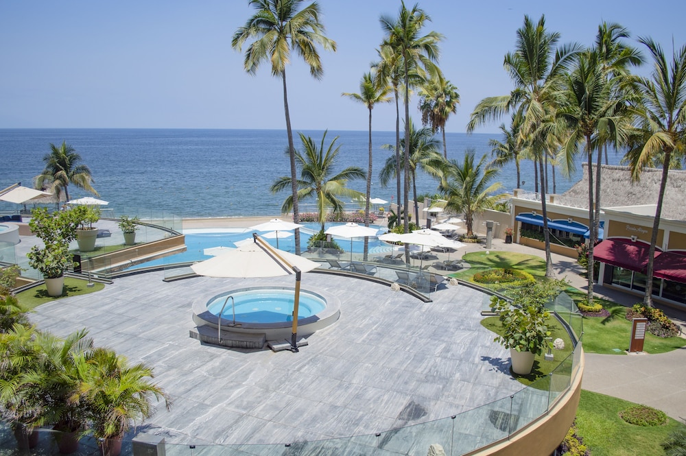 Sunset Plaza Beach Resort 69/79