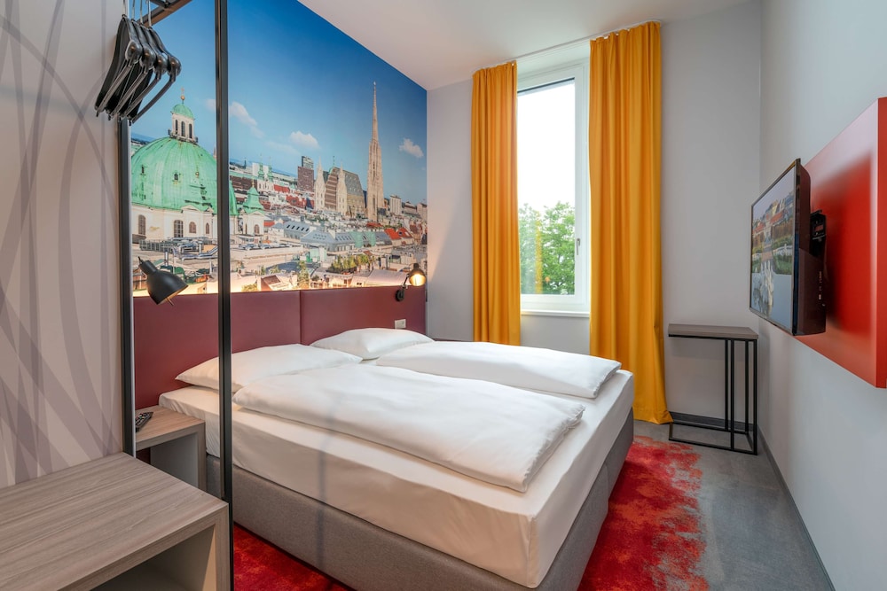STANDARD, KING BED