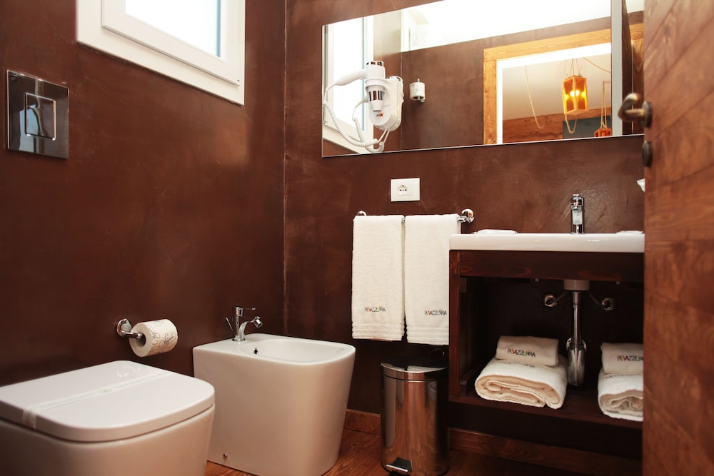 Rivazzurra Design Rooms 49/50