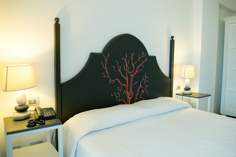 Hotel Cutimare 8/50
