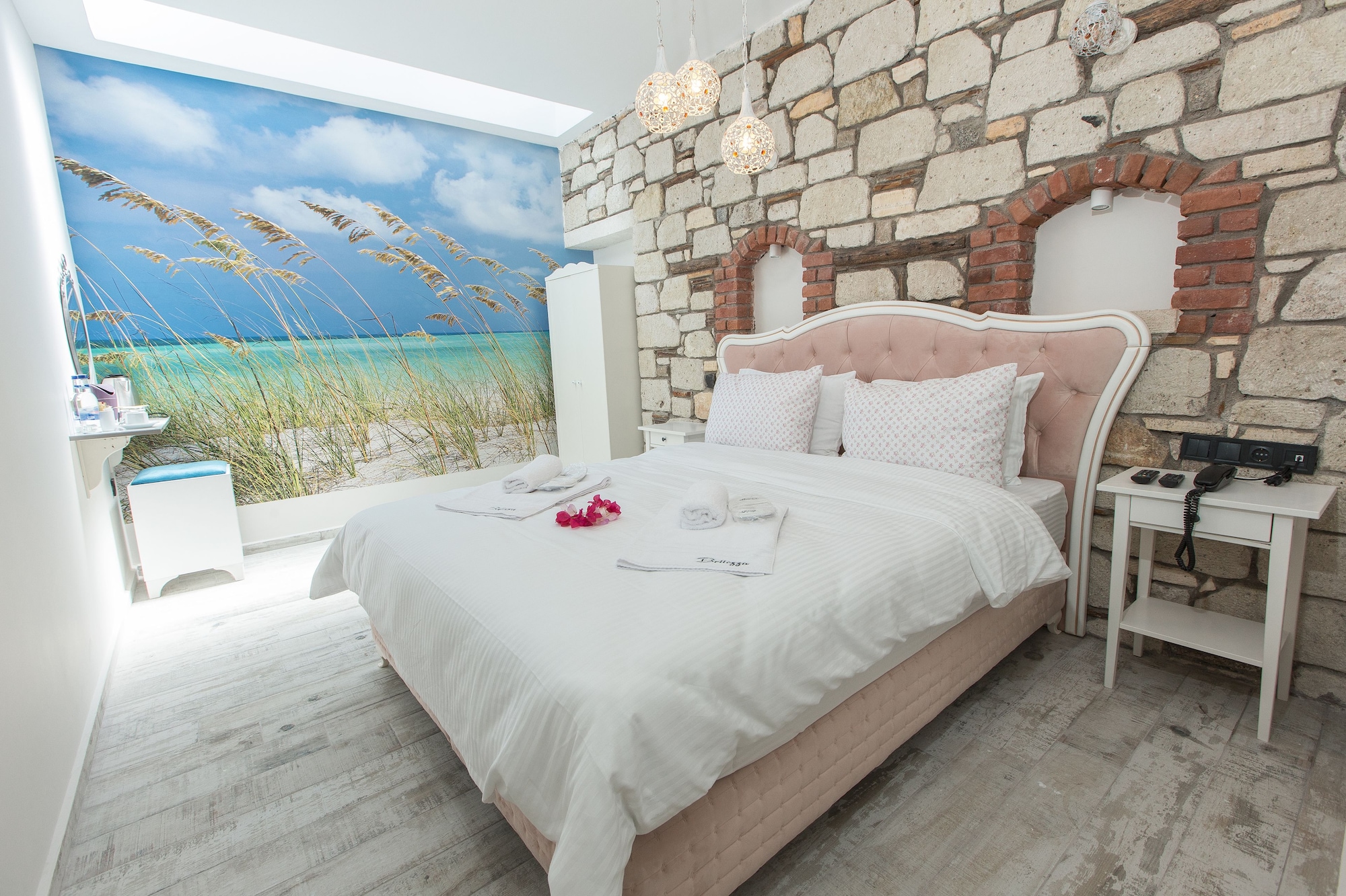 Basement, Double Bed