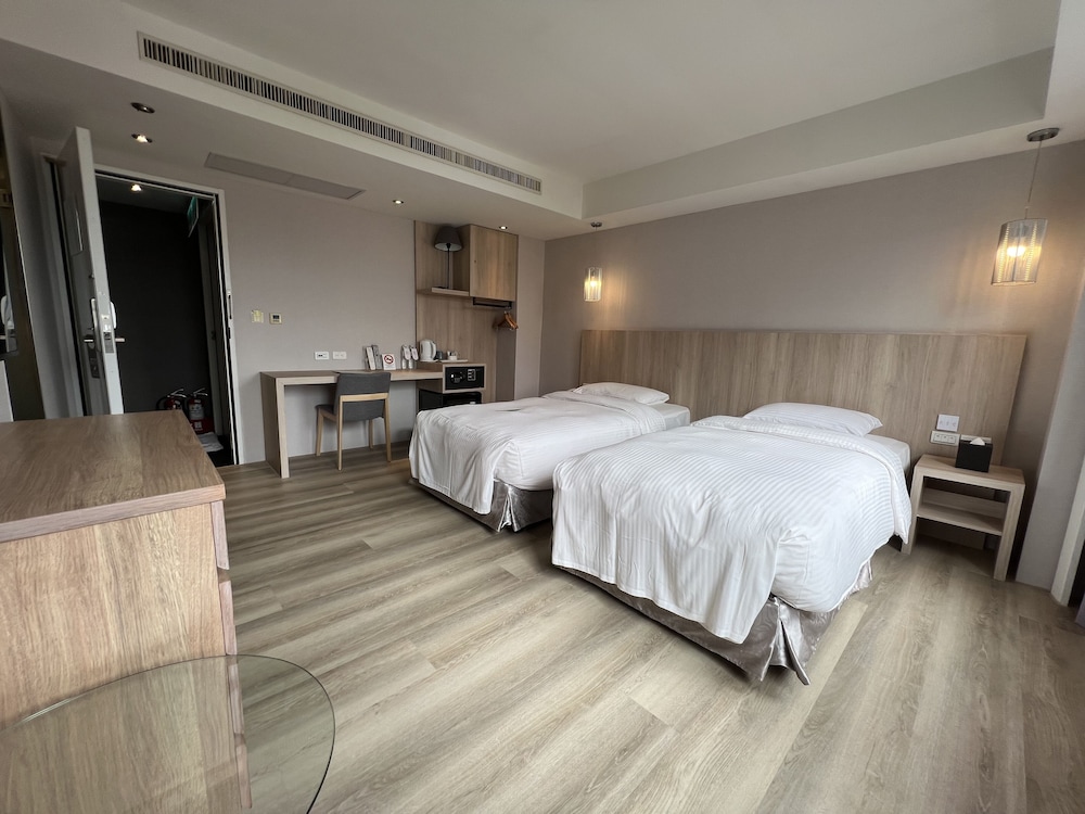 SUPERIOR, TWIN BEDS