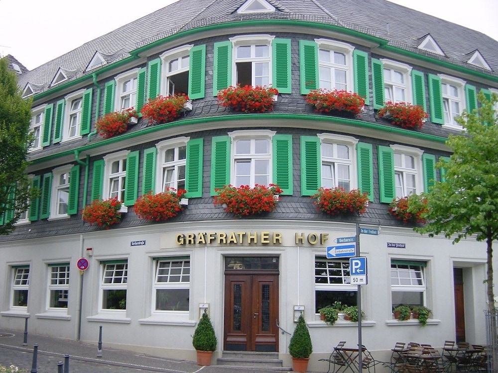 HOTEL GRAFRATHER HOF 1/49