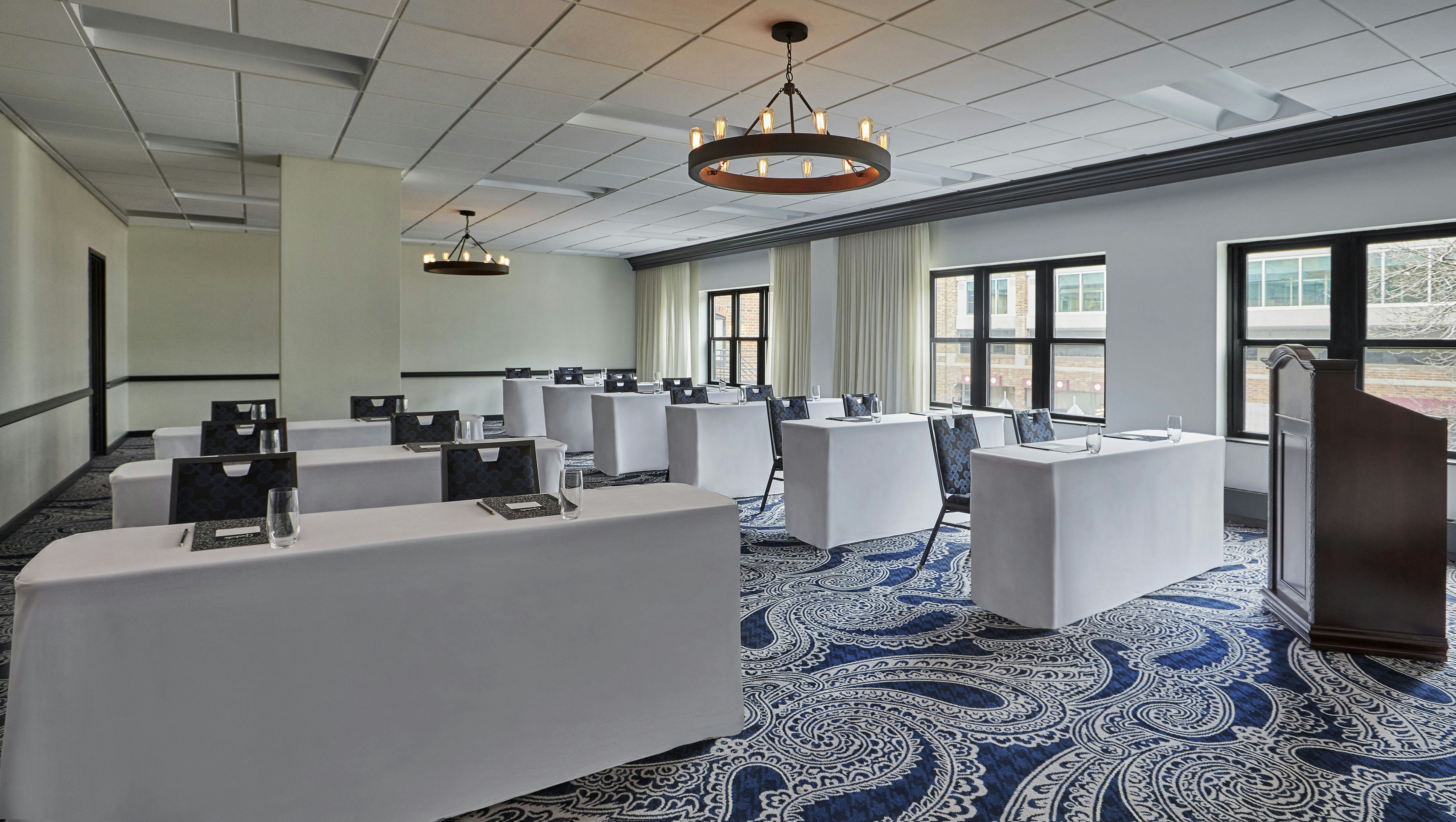 Graduate by Hilton Minneapolis 42/50