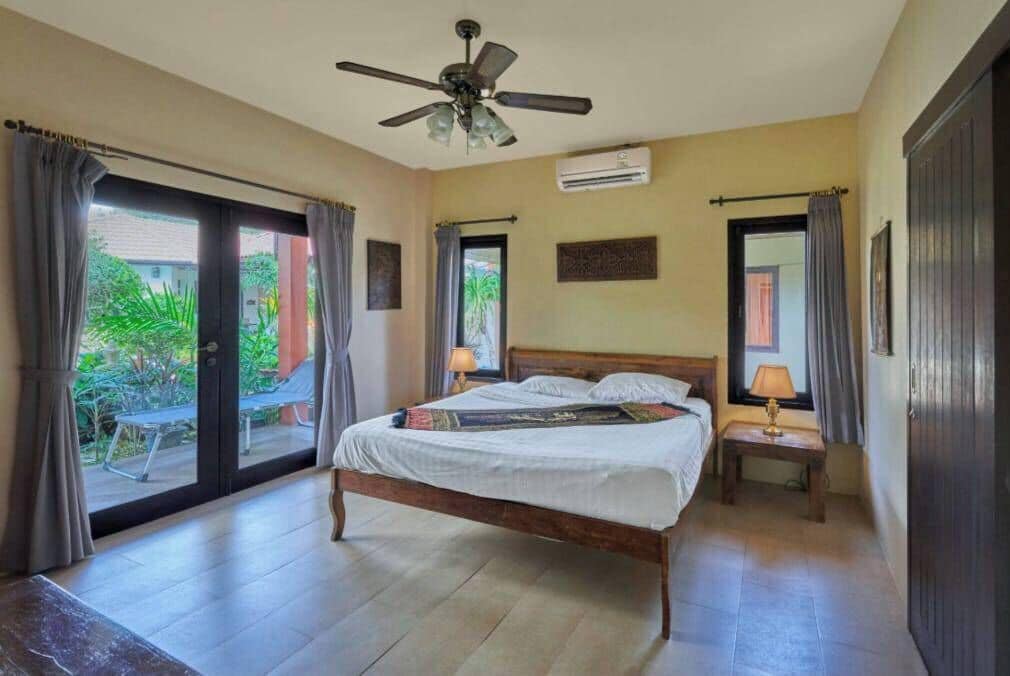 SUPERIOR, VILLA, KING BED, POOL VIEW, SOFA