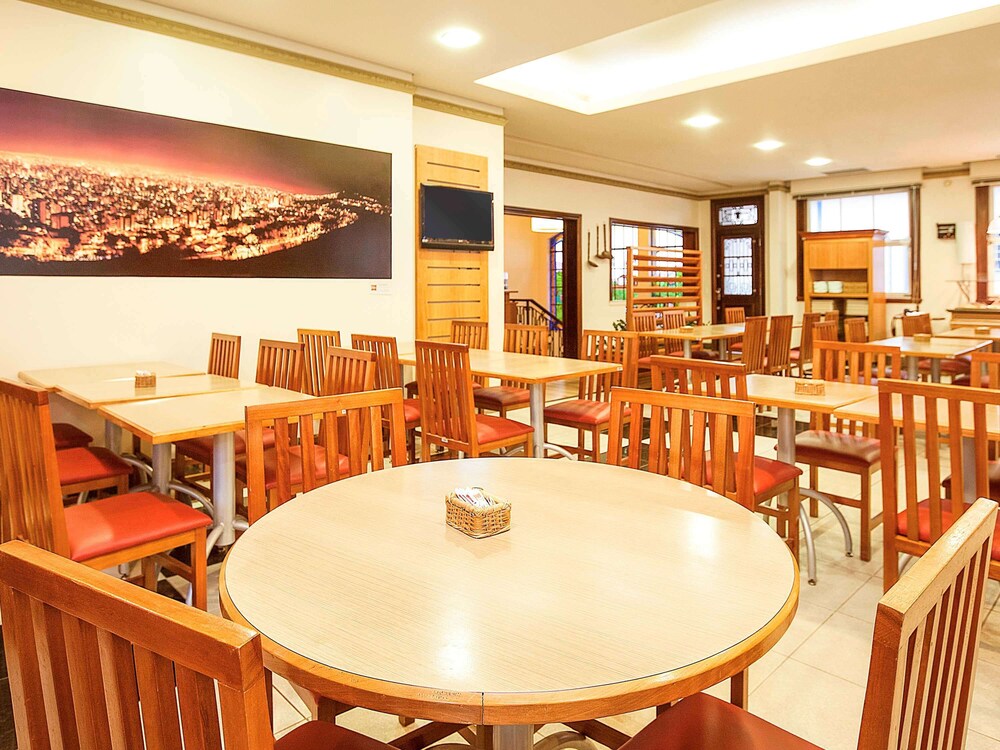 restaurant-cafeteria