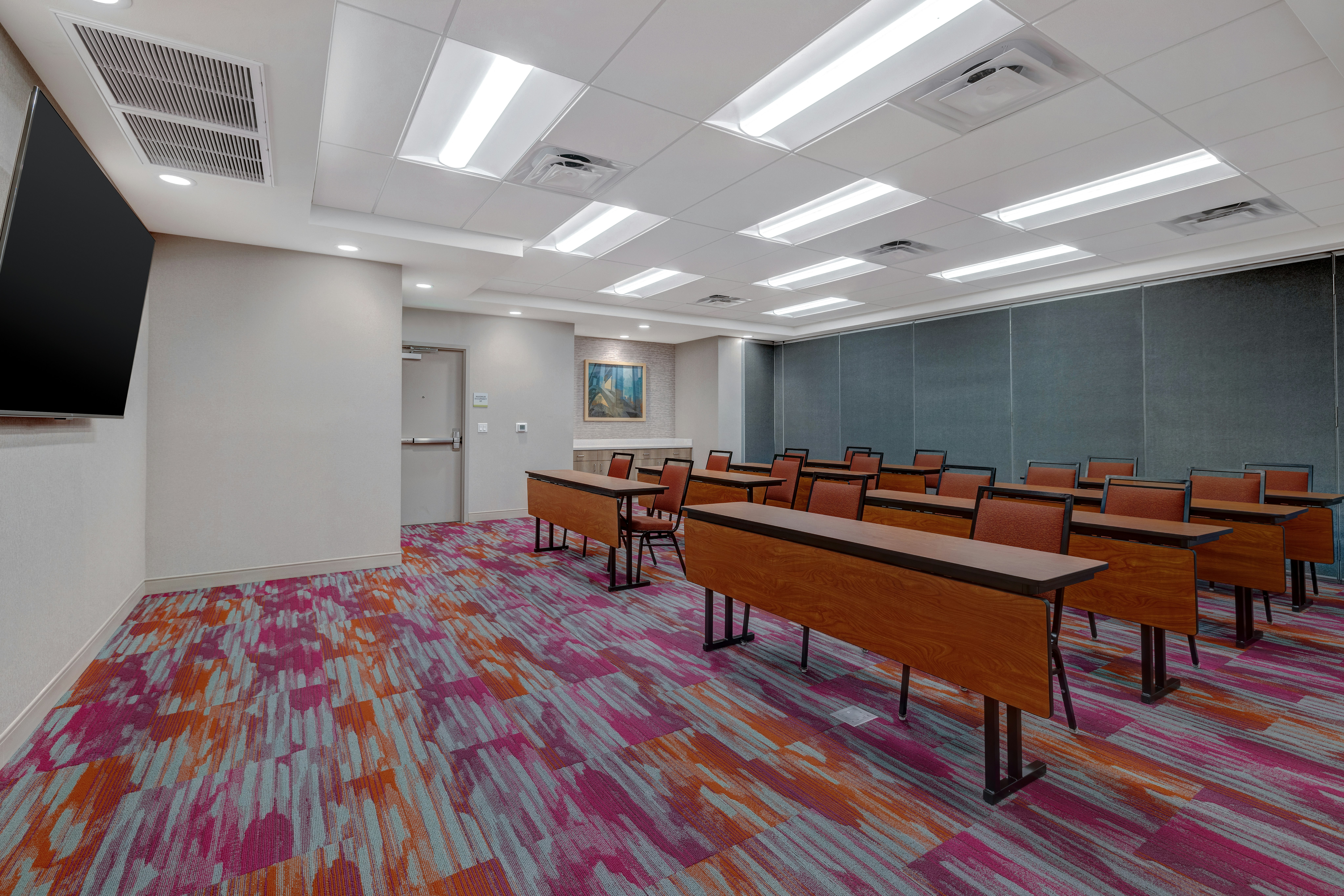 Home2 Suites by Hilton Las Vegas I-215 Curve 31/35