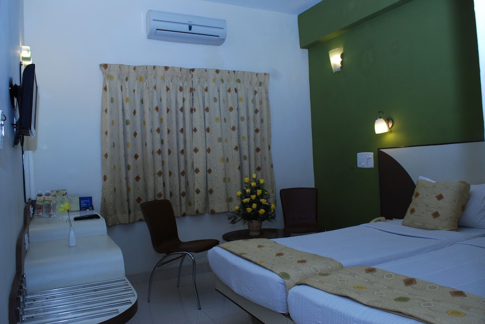 Hotel Pandian 12/29