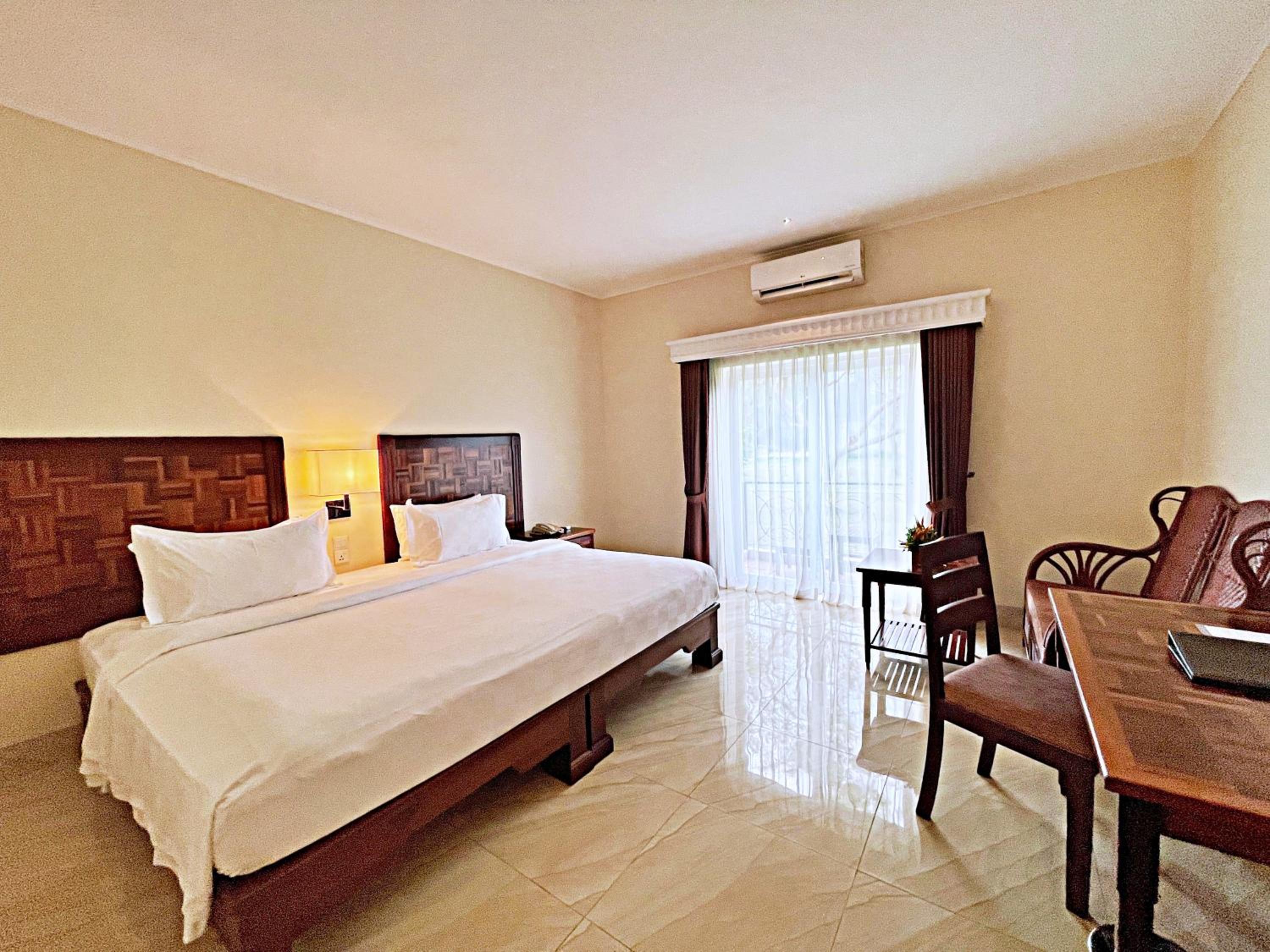 غرفة بسرير كينج بإطلالة على الحديقة، Sokha Palace Siem Reap Hotel 3/10