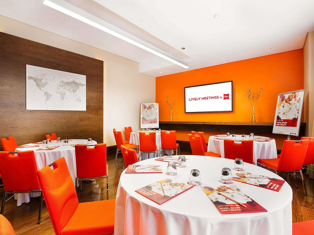 ibis Dubai Al Rigga 48/50