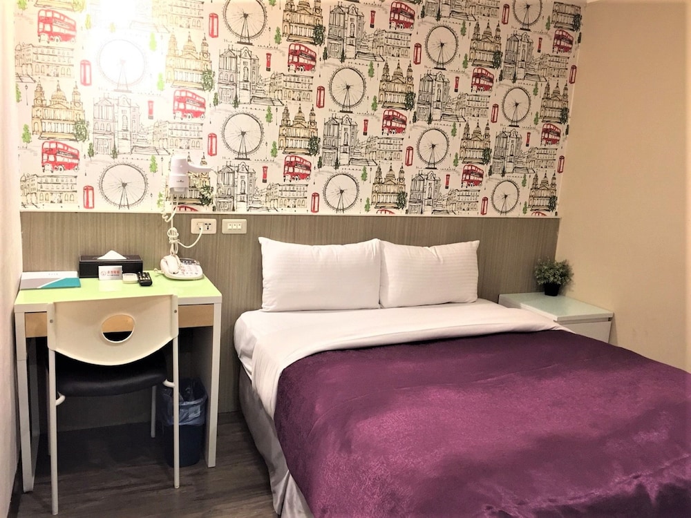 XIMEN HOTEL 34/70