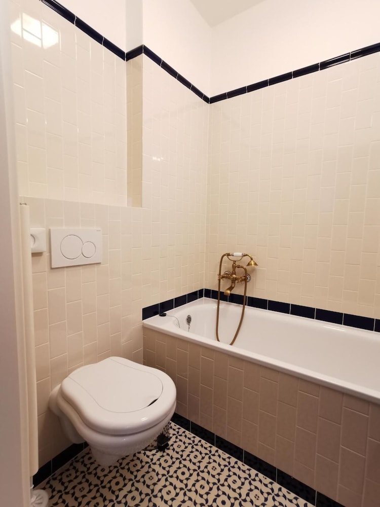 Best Western Hotel Grand 48/50