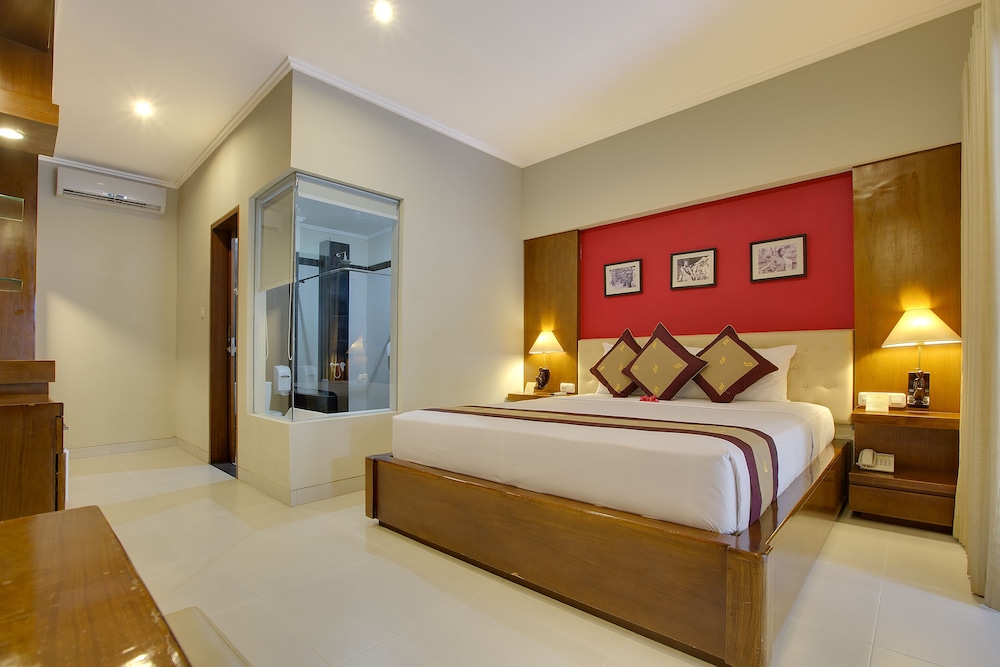 DELUXE, DOUBLE BED, SOFA