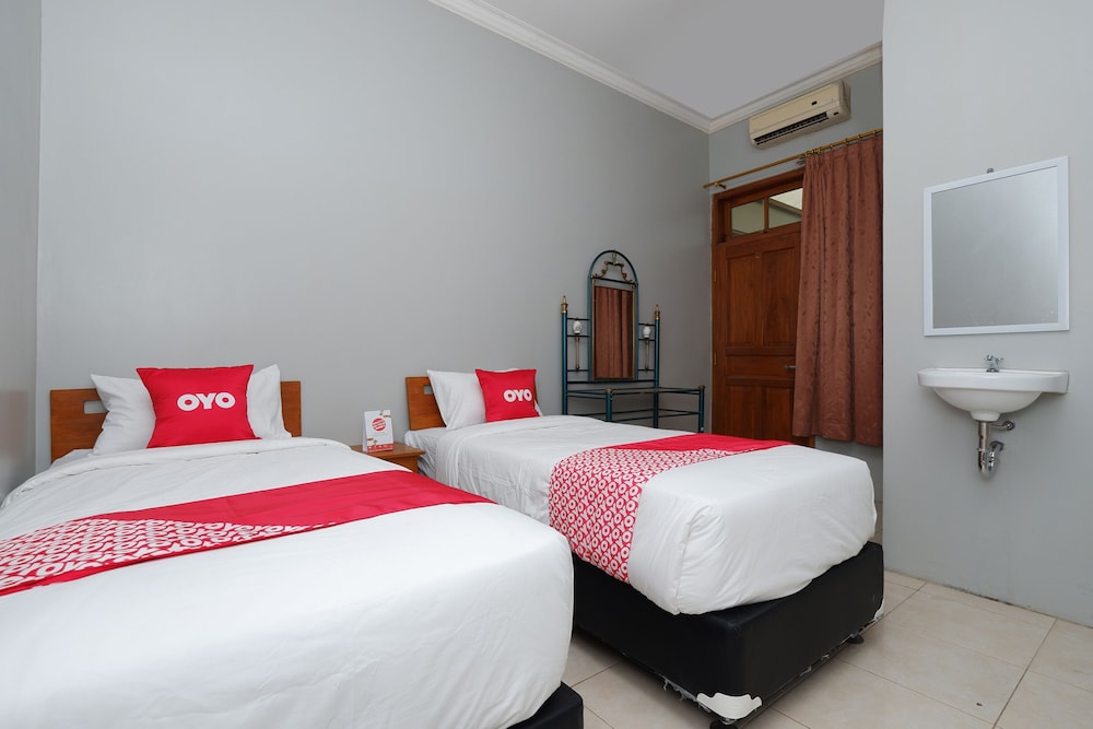 OYO 2737 D'Kost 17/37