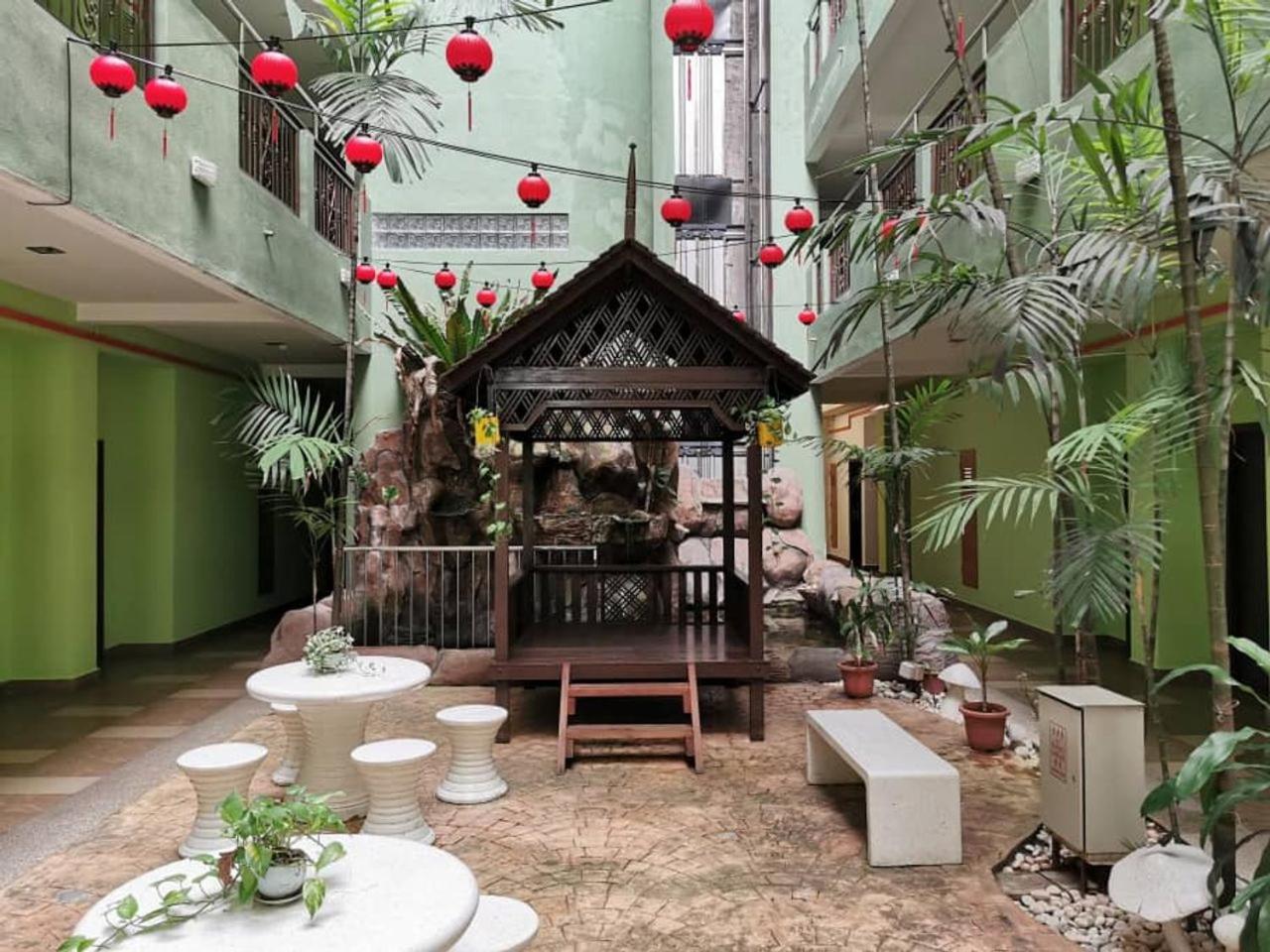 Melang Inn 31/53
