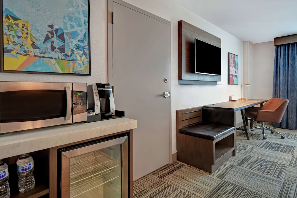 Hilton Garden Inn Houston/Galleria Area 33/58