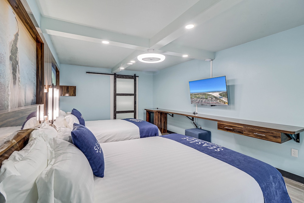 Seaside Boutique Hotel, Waves At Your Doorstep 15/50