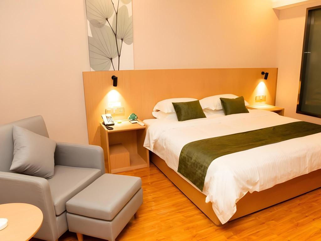 GreenTree Inn Pingliang Jinding Times Square 13/23