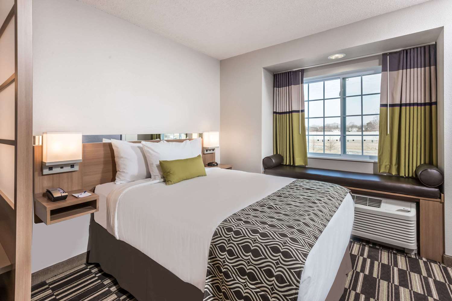Microtel Inn and Suites By Wyndham Beaver Falls 12/30