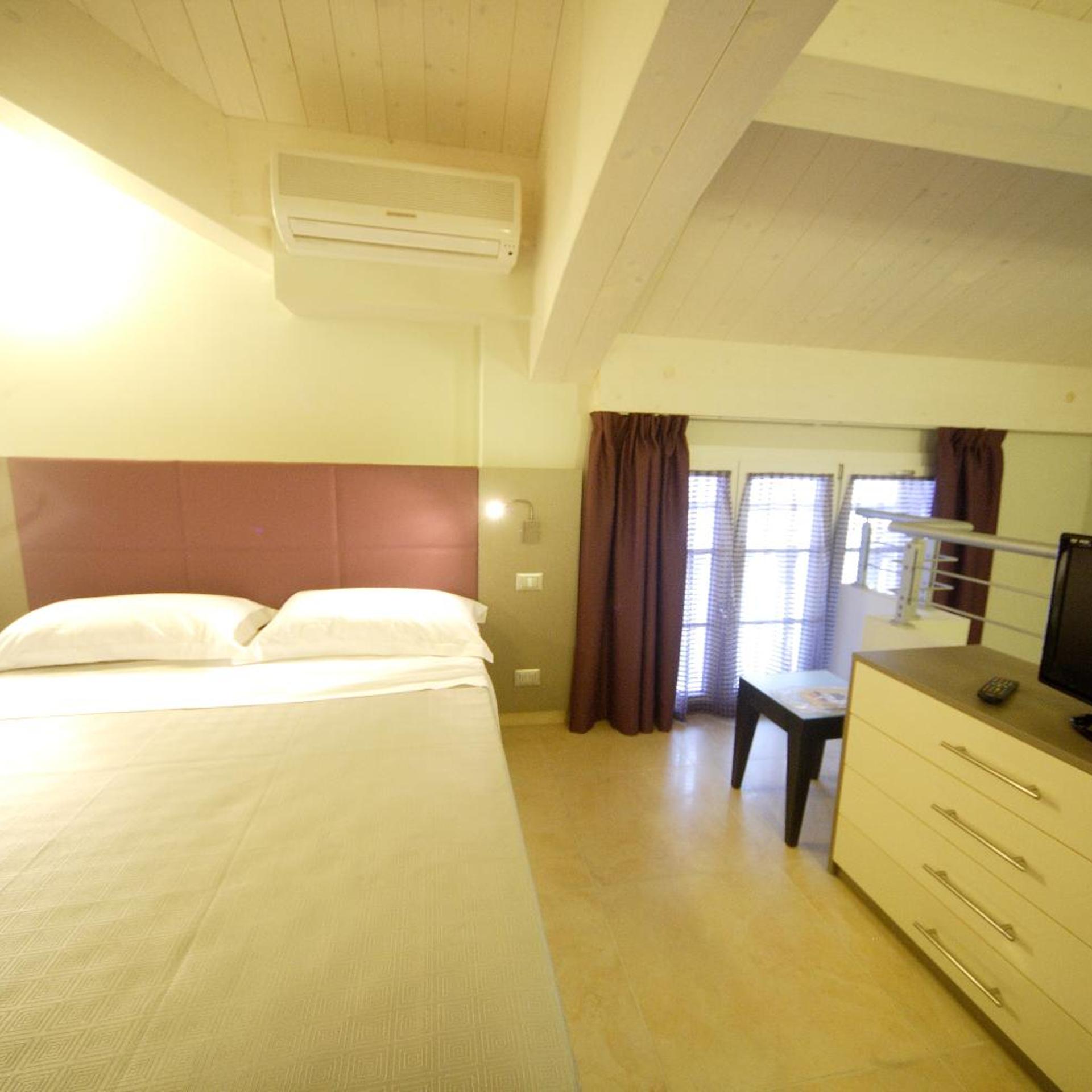 1 Bedroom, Apartment, Two Story