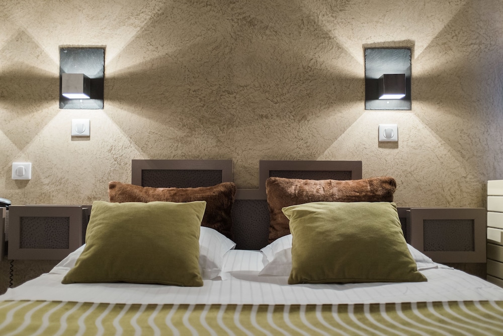 Hotel the Originals Des Princes Chambery 37/77