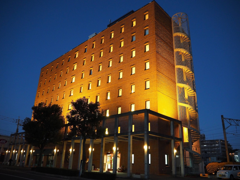 Shin Iizuka Station Hotel 2/44