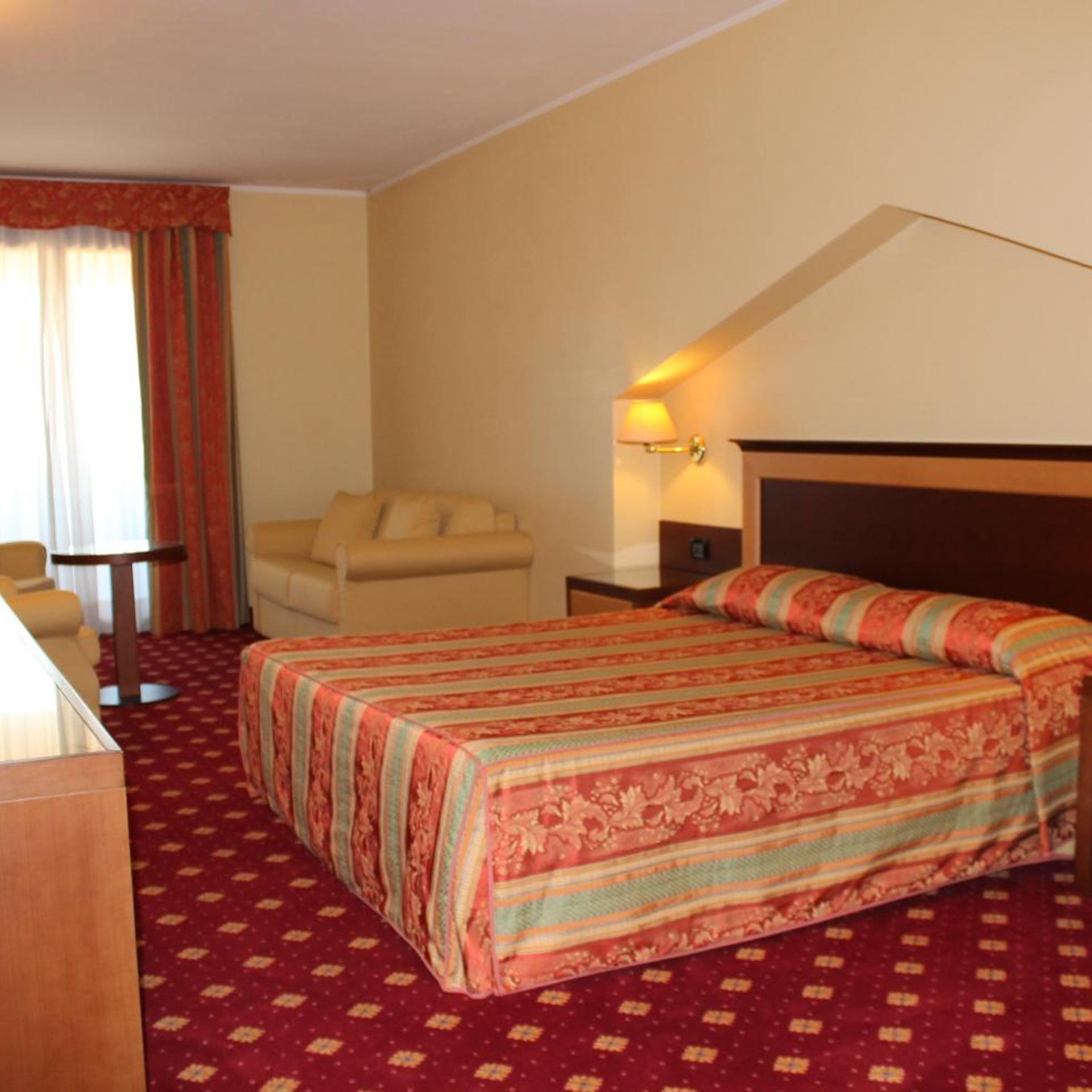 Junior Suite, King Bed