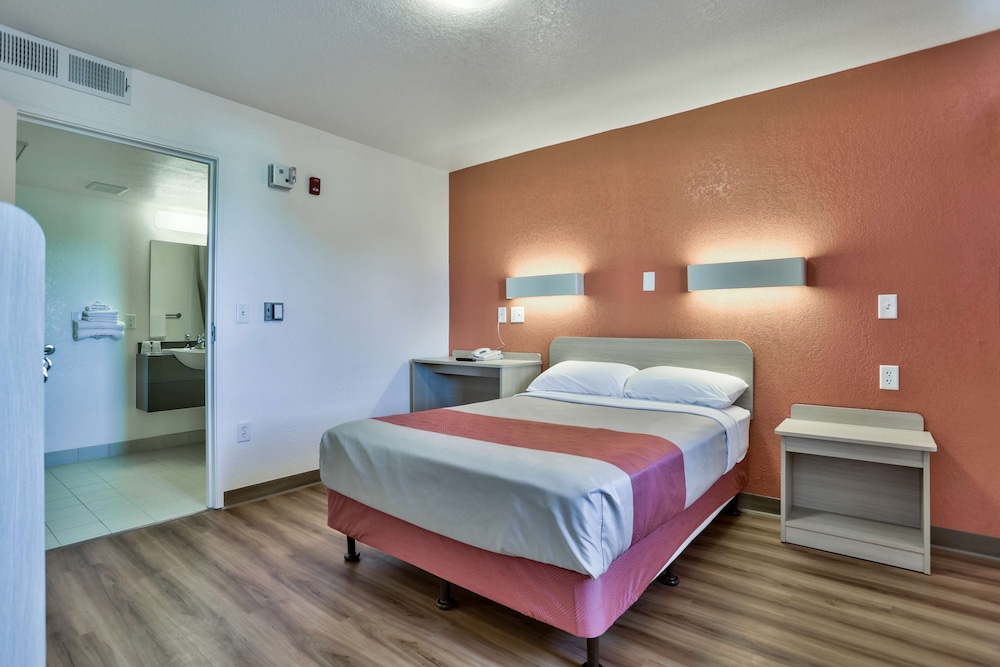 Motel6 Flagstaff, AZ - Butler 34/50
