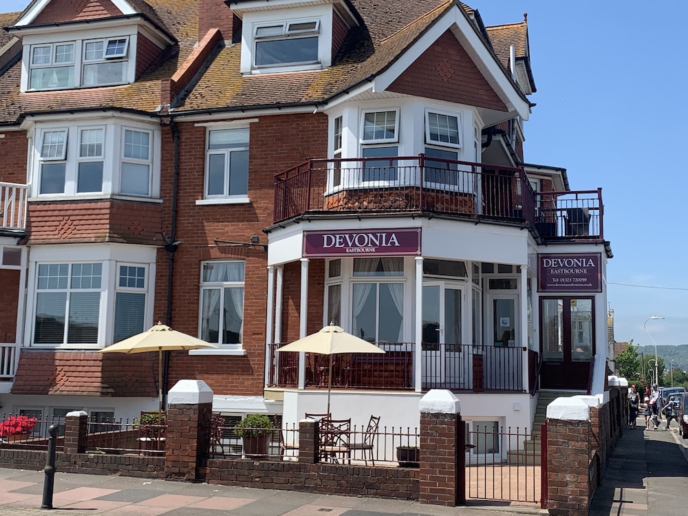 Devonia Eastbourne 5/50