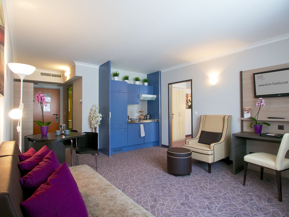 24hours Apartment Hotel 36/49