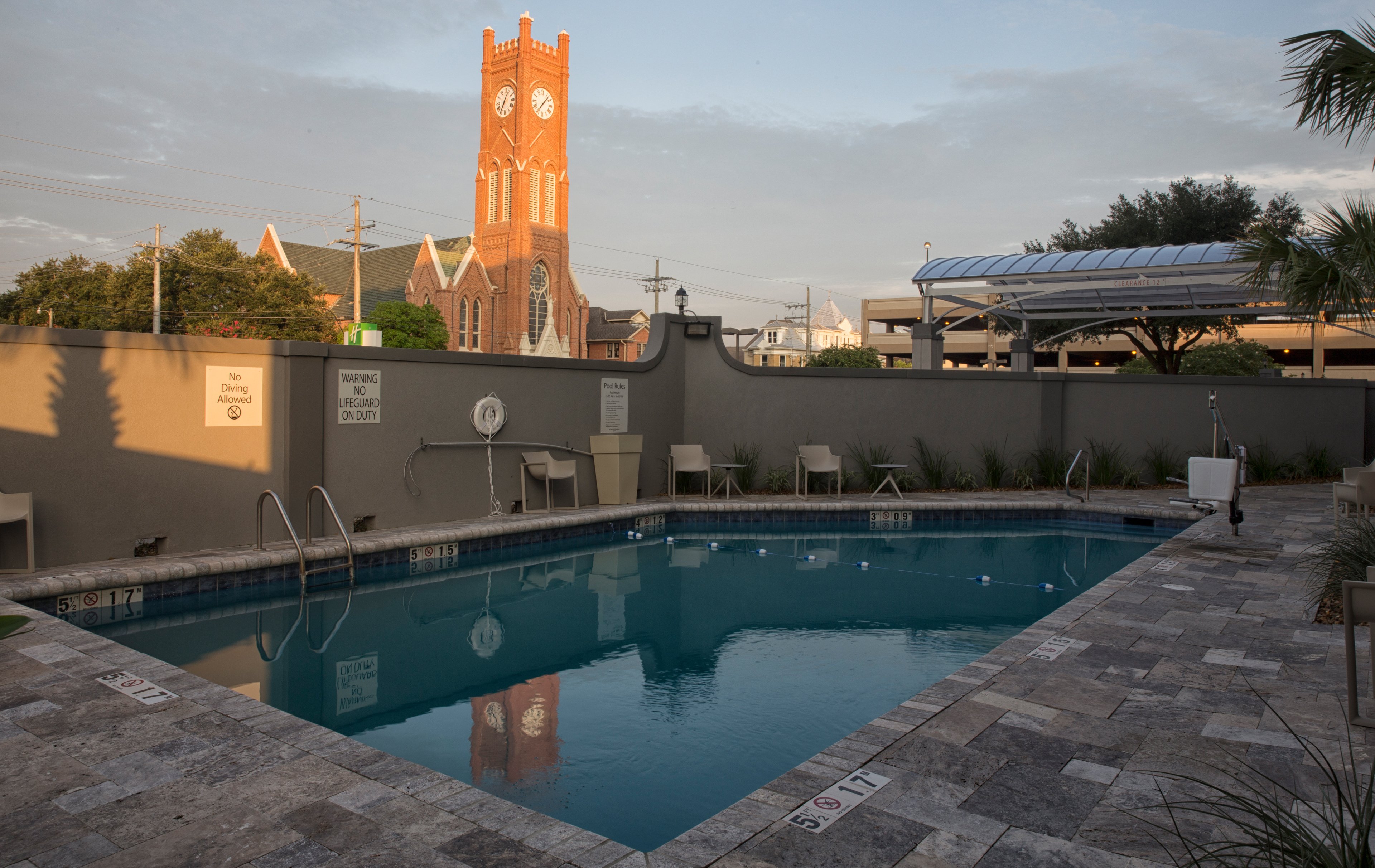 Holiday Inn Alexandria Downtown 54/55