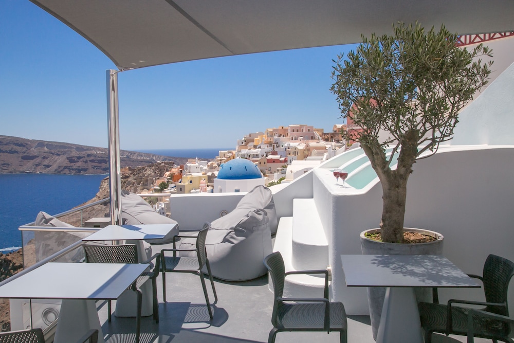 Theodora Suites - Adults Only 31/48