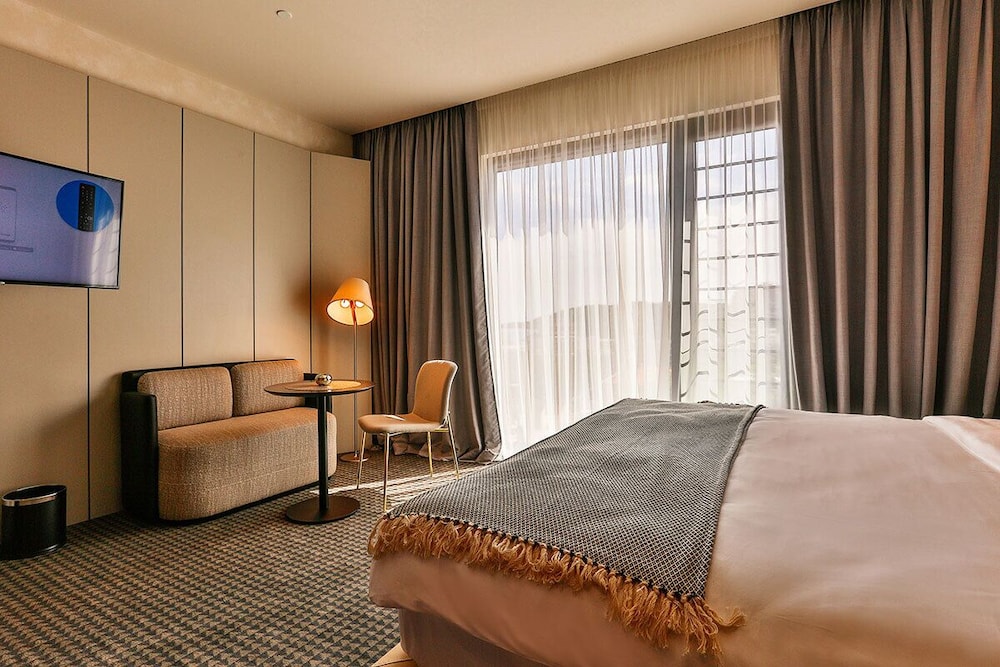 Hotel Kalos 34/64