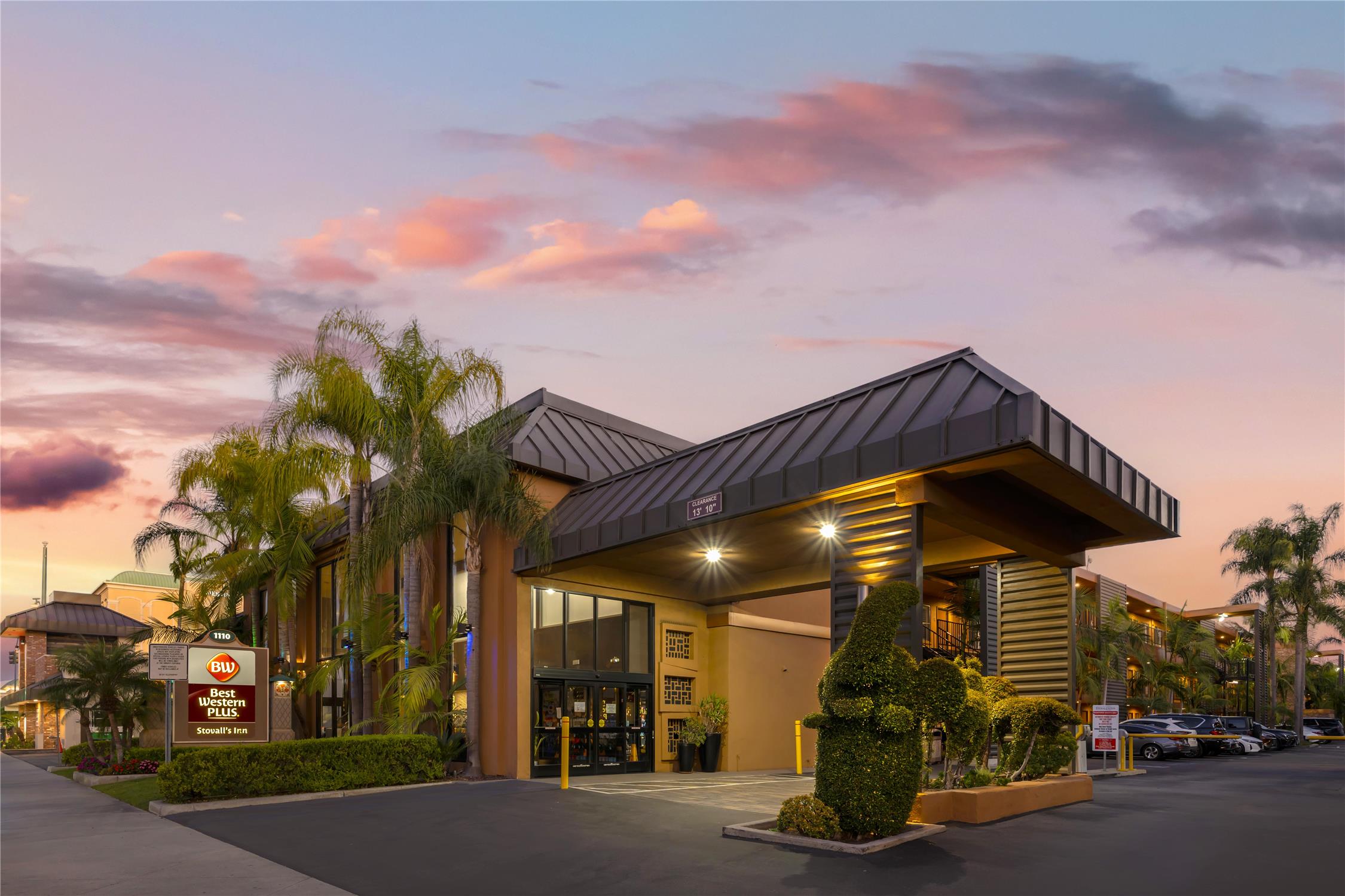 Best Western Plus Stovall's Inn 1/36