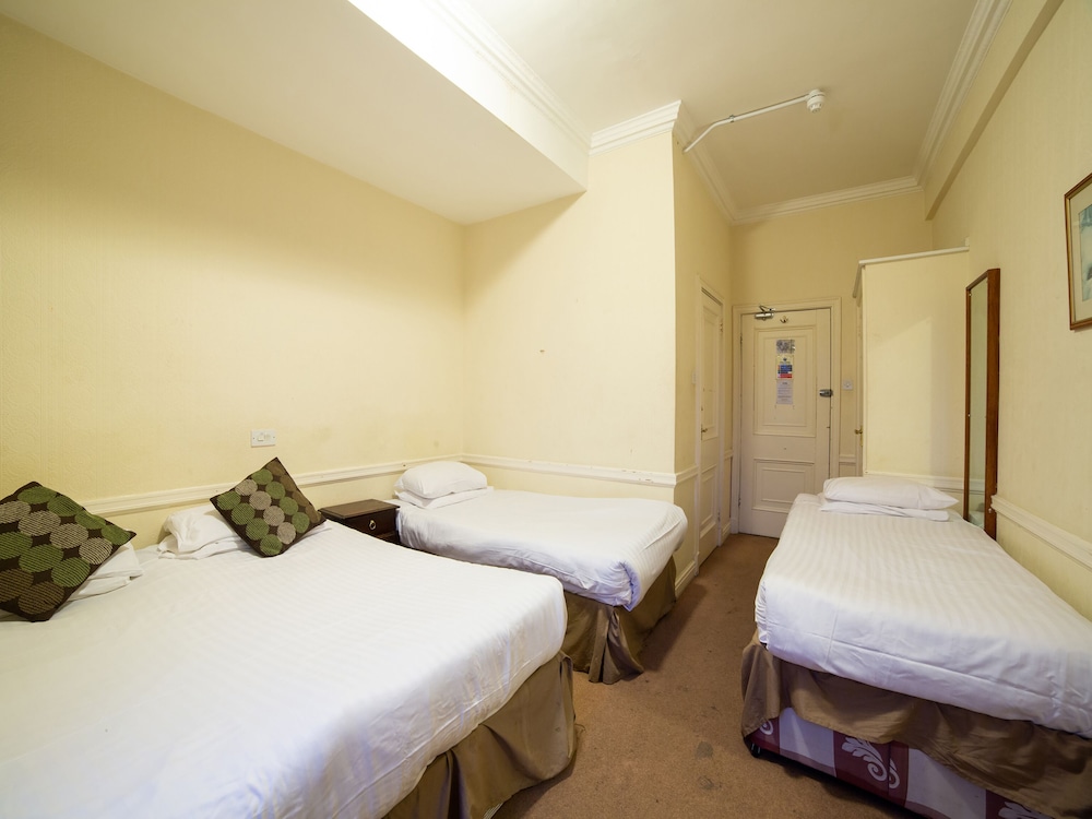George Hotel Burslem Stoke-on-Trent 8/42