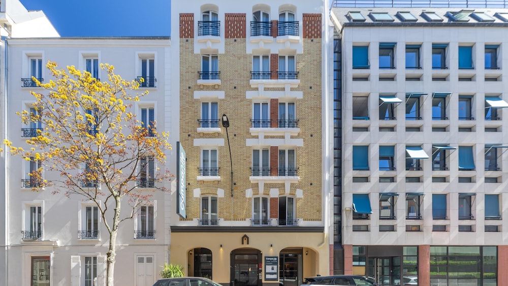 CAMPANILE PARIS OUEST - PTE DE CHAMPERRET LEVALLOI 2/55