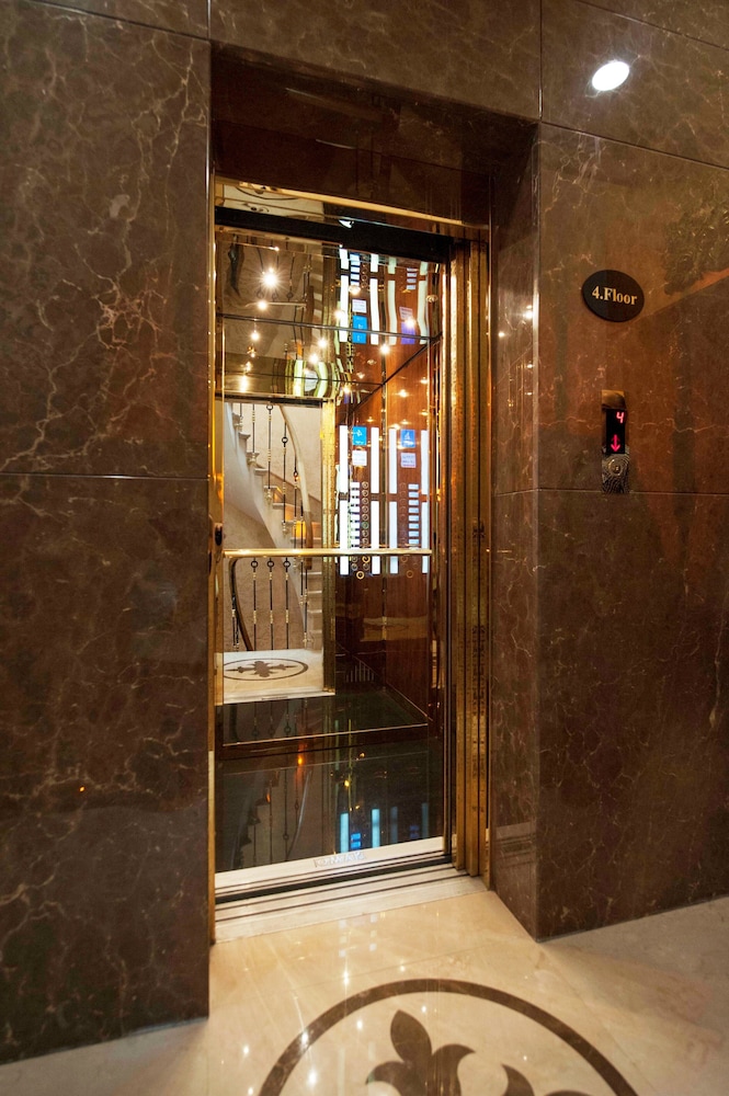 Lir Residence Suites 21/43